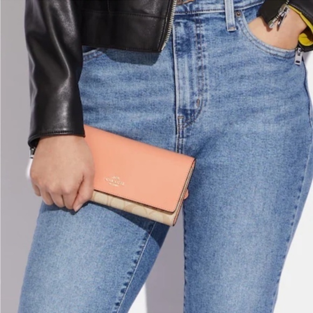 Coach Slim Trifold Wallet In Signature Canvas - Picture 2 of 12